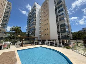 Cód 58 - Apartamento de 2 suítes com piscina.