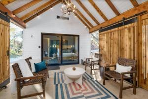 Classically Southern Texas Hill Country Cabins for Weekend Getaways near Austin