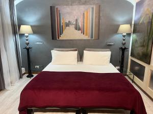 Spanish Steps Cozy luxury room