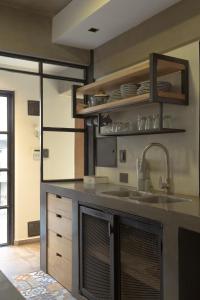 Industrial House in Mendoza with Jacuzzi