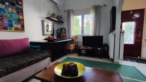 Long-Stay Family & Work Oasis -20 min to Center & Sea