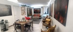 Spanish Steps Cozy luxury room