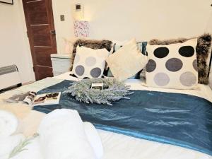 Central London Studio for 2 with Kitchenette