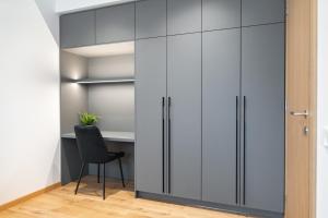 Sea View Family Apt in Kalaranna District with Balcony and Free Parking