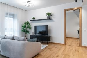 Sea View Family Apt in Kalaranna District with Balcony and Free Parking