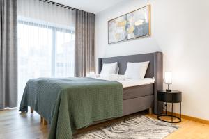 Sea View Family Apt in Kalaranna District with Balcony and Free Parking