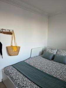 L Appart Bandolais T2 vue Mer, garage privé, accès village, clim