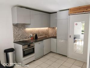 Très beau studio pieds des pistes tout rénové