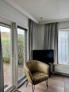 Breskens Chalet am Strandaufgang mit Zaun Haus Nr B025