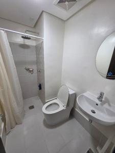 2 BR Penthouse with Sunset View