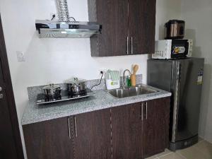 2 BR Penthouse with Sunset View