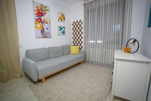 Homey Apartment Obor