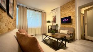 The Easy Stay - Spacious 2BR Apartment