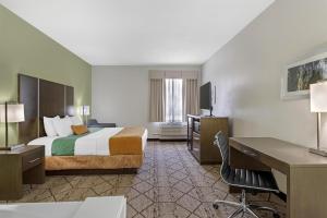 Best Western Plus North Houston Inn & Suites