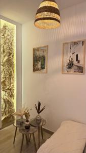 95 inch TV & Boho style apartment in Yas Island