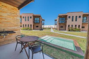 Beachfront Duplex Pé na Areia By Carpediem