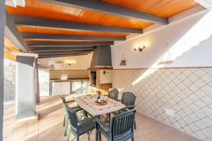 Cubos Casa El Rodeo & Private Pool