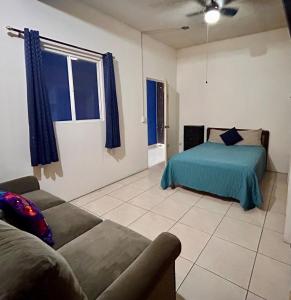 3BR Centro amplio a 1 cuadra playa