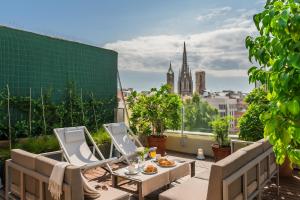 Aspasios Catedral Apartments