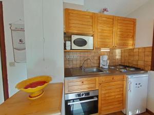 Appartement cosy au pied des pistes - 4 pers, parking - FR-1-241-168