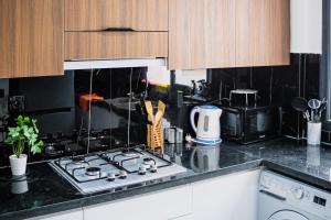 Prestige & Elegance Pool view-Balcony Menara Garden