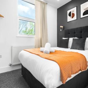Modern Apartment - On Street Parking - Smart TV & Netflix 49BG