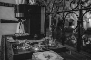 Domaine avec gouvernante 5 chambres, piscine, hamam et ferme pédagogique sur un hectare