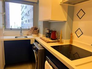 Frente mar com piscina e vista incrível em Santos