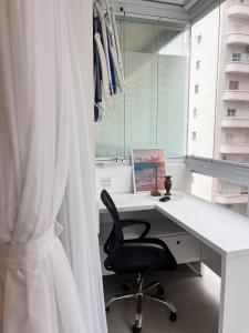 Frente mar com piscina e vista incrível em Santos