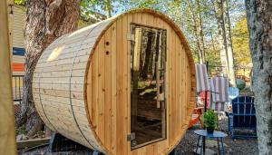 Sleeps 13 Private Sauna Hot Tub Game Room