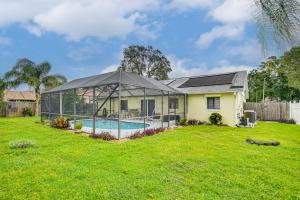 7 Mi to Beach! Poolside Oasis in Port Orange