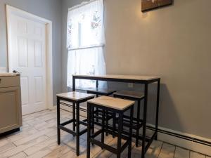 New 3 BR Apt in Elizabeth Railroad Style Path Train Bus Hospital EWR Airport NJ Manhattan NYC