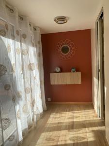 Charmant studio rénové avec terrasse privative