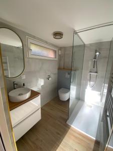 Charmant studio rénové avec terrasse privative