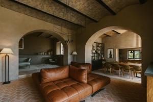 Villa Petroio - Luxury Home with Private Pool