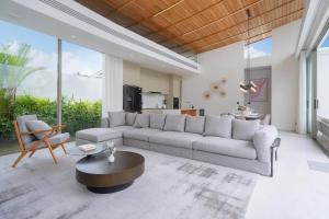 Phuket Coral Leaf Villa