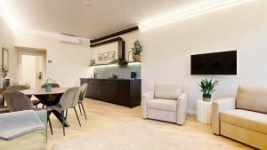 tARTu Stays at City Center