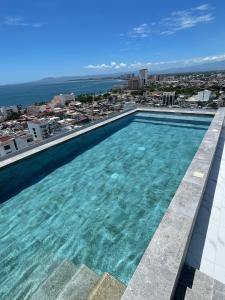 Casa ROMÁNtica NEW modern 1-bedroom with ocean views