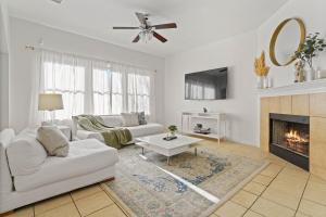 Spacious 8-Bed Home Near Tesla & Samsung Plants