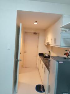 Sea Residences MOA by BORAHAE