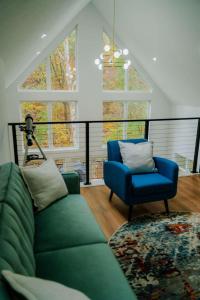 The Greenhouse with Indoor Slide close to Hocking Hills