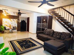 Asyun Homestay 1 Double Storey House Sg Buloh Town