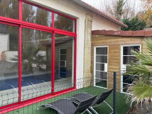 maison chaleureuse ,avec piscine, spa, Futuroscope