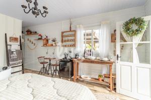 Cabana Coração: Romantismo, Banheira e Natureza