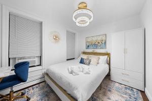 LuXE & TREnDY 2BR 1BA Heart of Lower Manhattan 30 Day Minimum