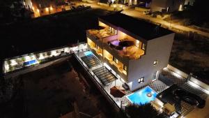 VillaMIA Croatia 10 Persons - heated pool - jacuzzi-boat tours-Luxury