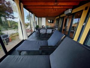 KastHouse Yellow by Vellaris, Luxury Mobile Home