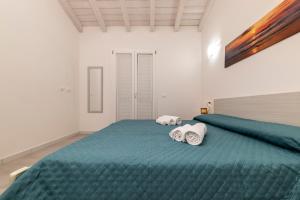 Villa with sea view, parking, Wi-Fi, and AC