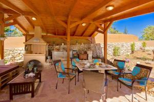 Villa Aclando with private swimming pool