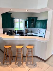 Quinta Avanti Villa-Coatepeque Lake-14 guest